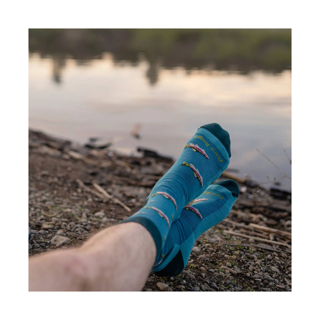 Darn Tough Vermont Men's Spey Fly Crew Lightweight Lifestyle Sock - Cascade - Lenny's Shoe & Apparel